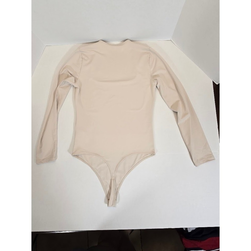 NWT Abercrombie & Fitch Bodysuit Square Neck Long Sleeve Soft A&F Collection M